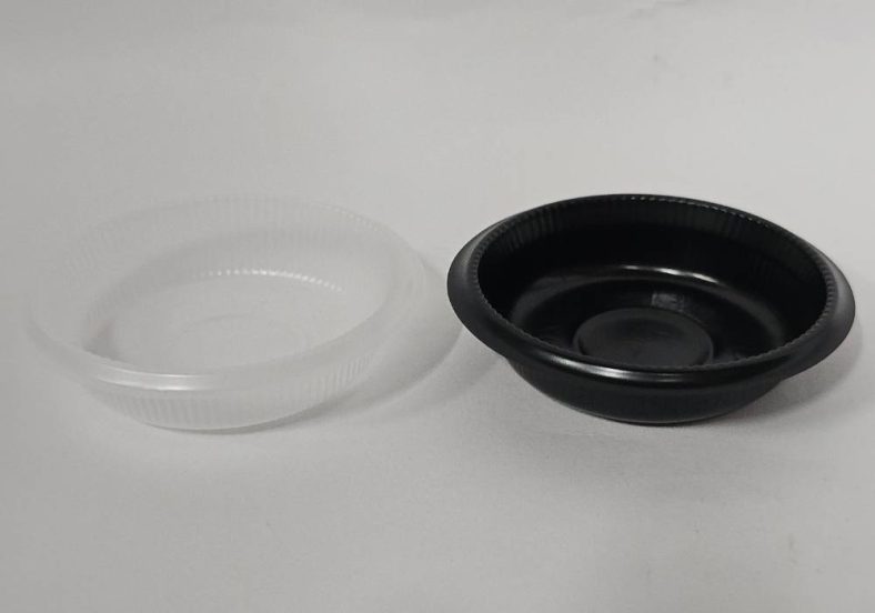 CHILI SAUCE PLATE WHITE / BLACK